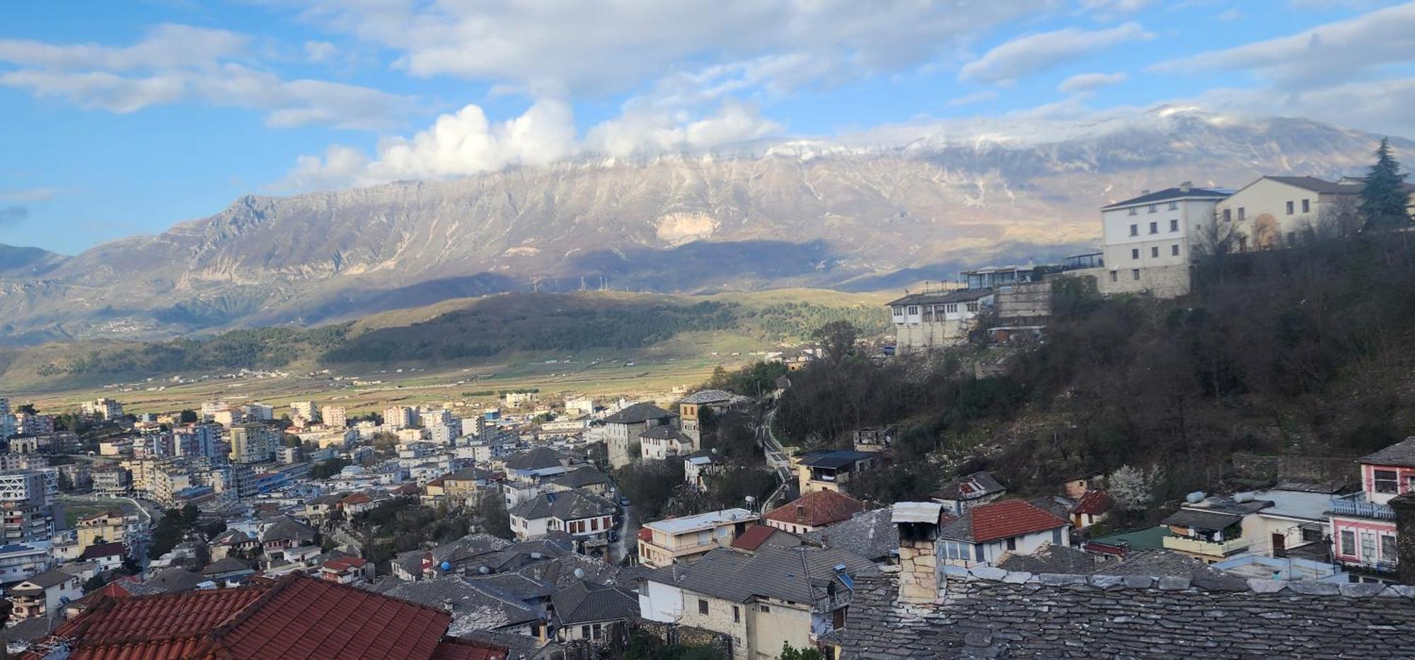 Silver Hill Guesthouse Gjirokastra Szoba fotó